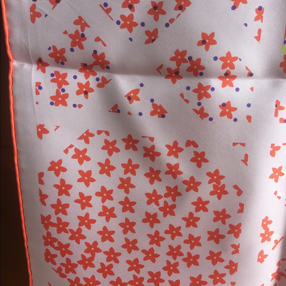 Dior Scarf &Box New - Picture 14 of 16